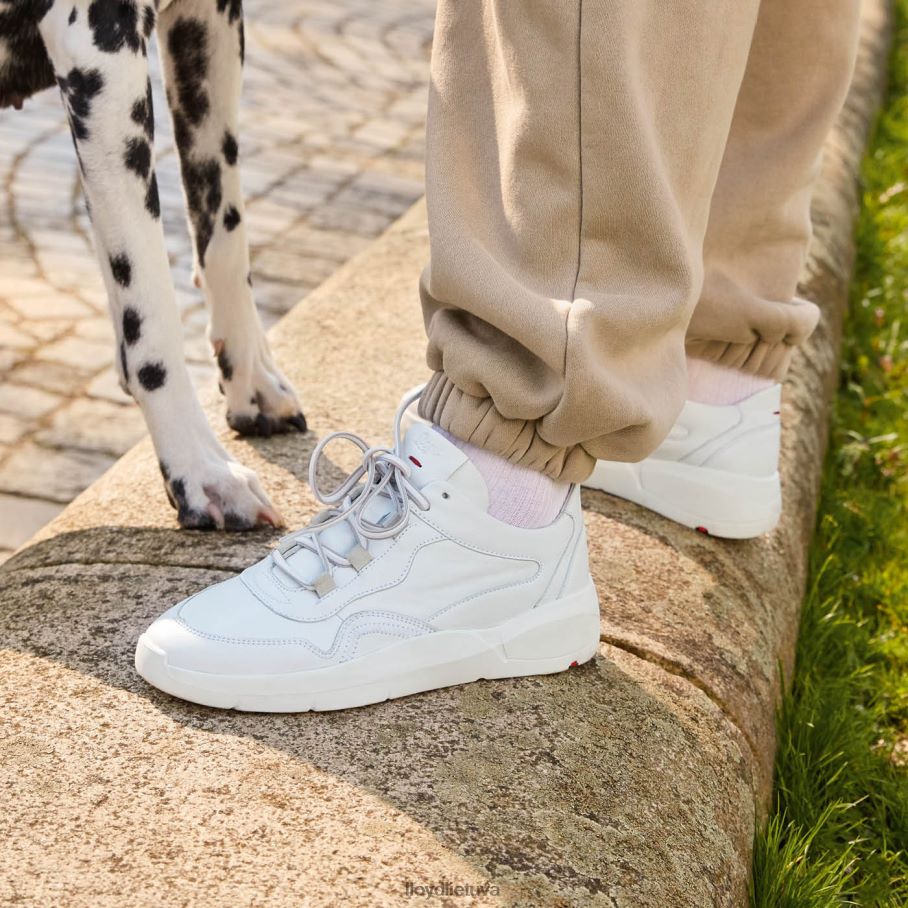 LLOYD žemi odiniai sportbačiai moterys avalynė baltas VF40PZ829